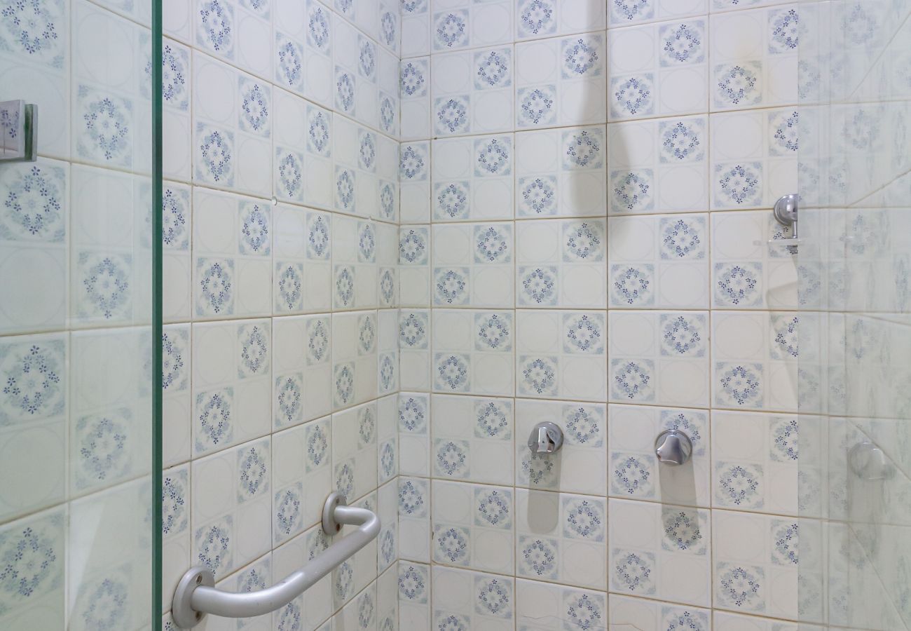 Apartment in Rio de Janeiro - Próximo do metrô e 10 minutos da praia | MFB302