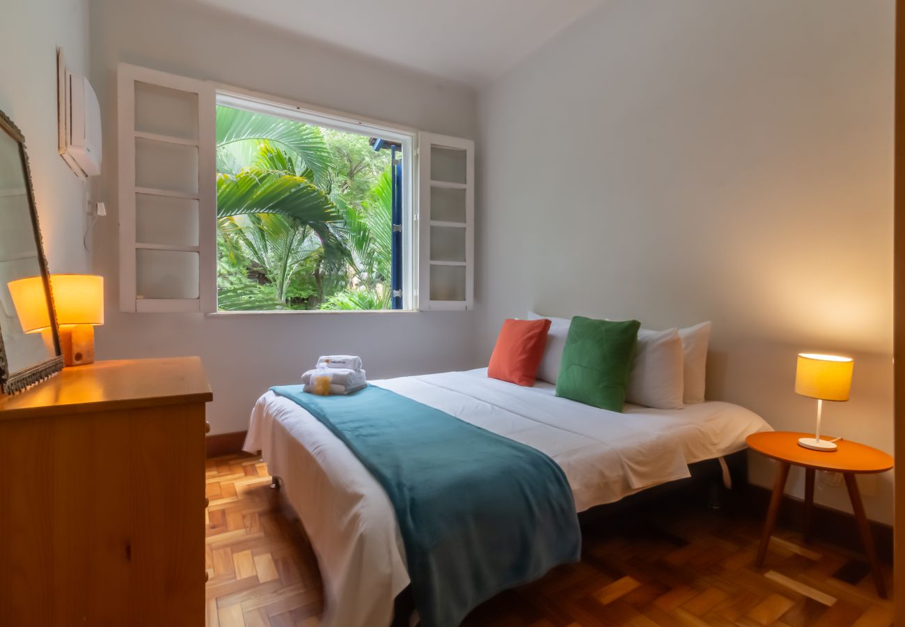 Apartment in Rio de Janeiro - Próximo do metrô e 10 minutos da praia | MFB302