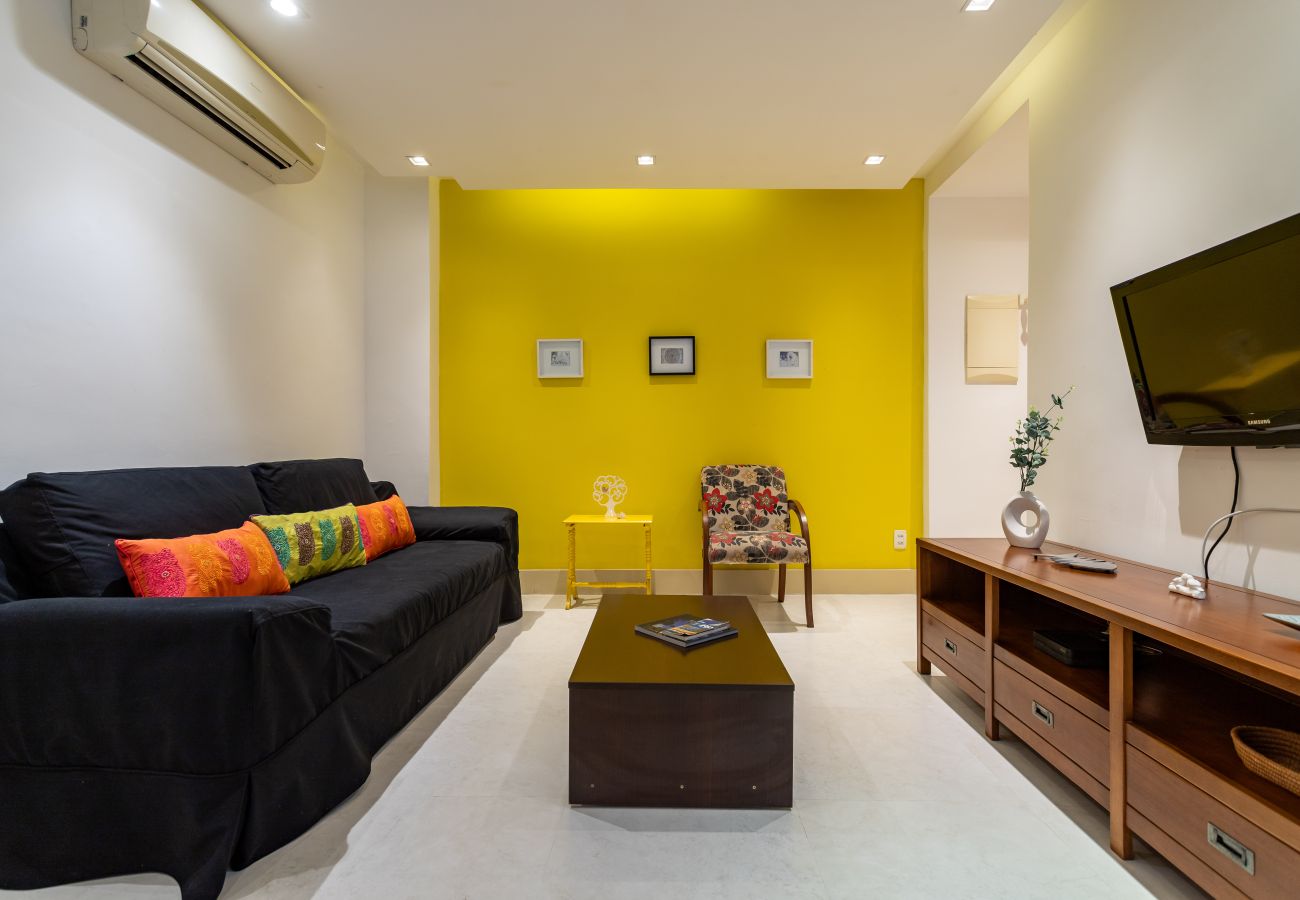 Apartment in Rio de Janeiro - 4 minutos da praia de Copacabana | NSC205