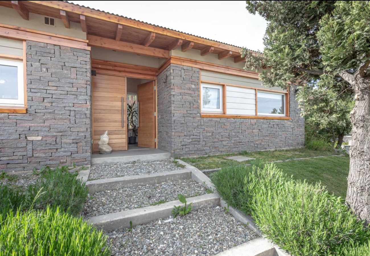 House in San Carlos de Bariloche - House in private neighborhood in Bariloche