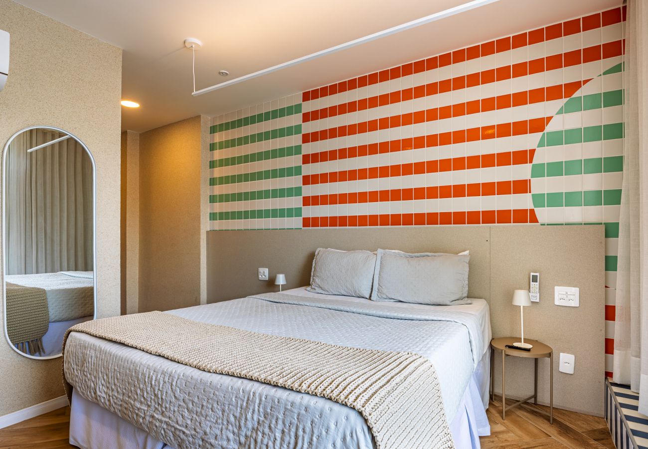 Apartment in Rio de Janeiro - Vista para o Mar e Varanda com Banheira  | Q4
