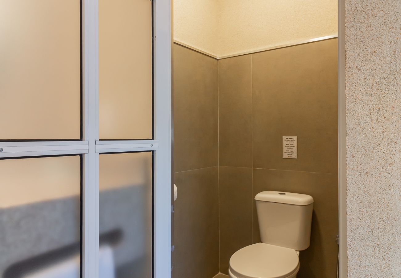 Apartment in Rio de Janeiro - Acolhedor a Poucos Passos de Praia de Copacabana | Q13