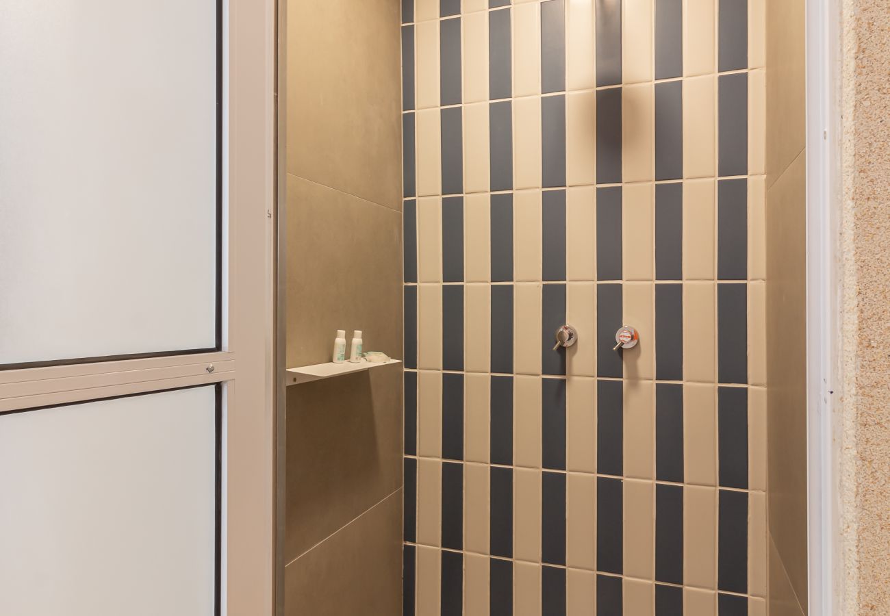 Apartment in Rio de Janeiro - Refúgio a Poucos Passos de Praia de Copacabana | Q8