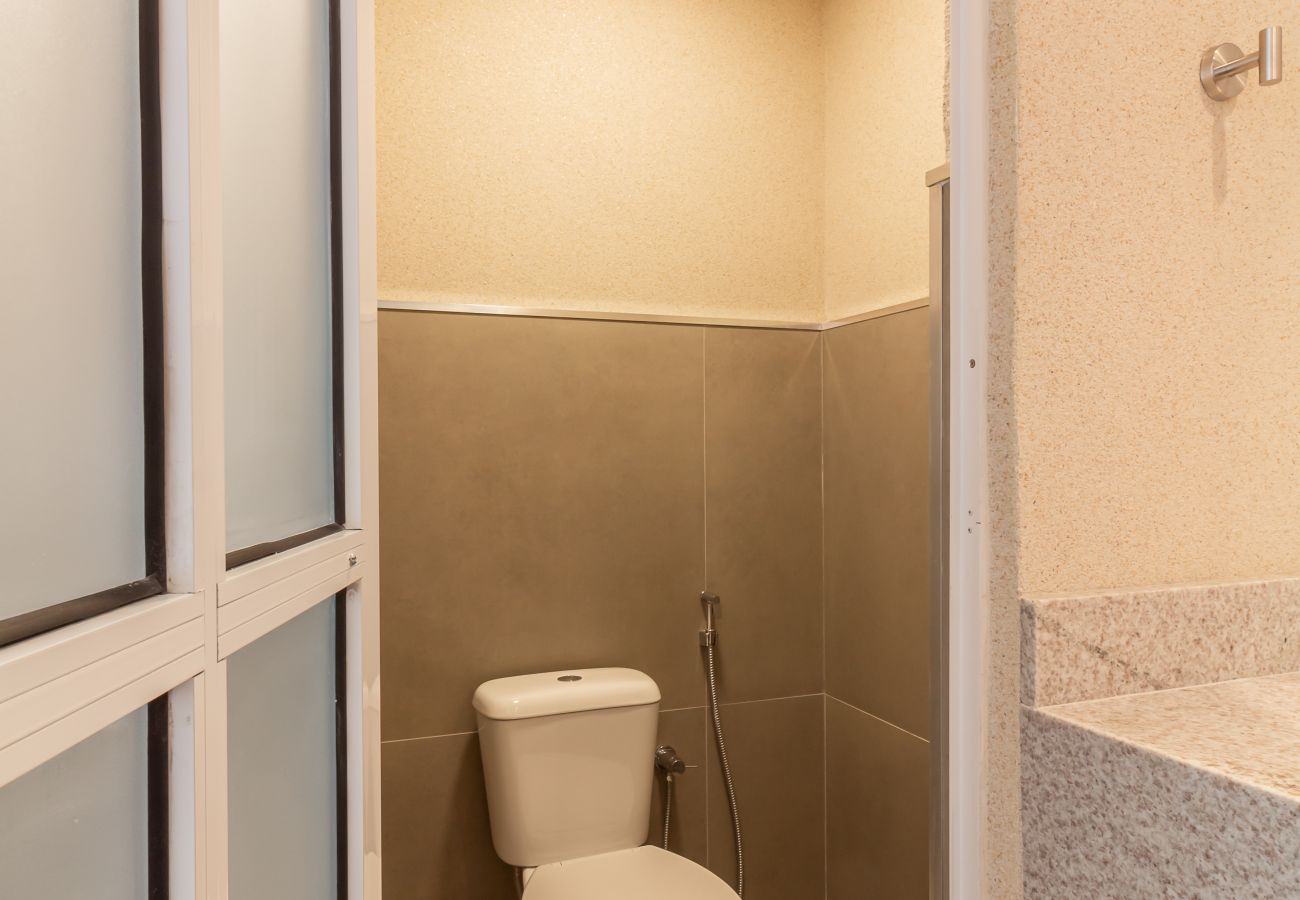 Apartment in Rio de Janeiro - Refúgio a Poucos Passos de Praia de Copacabana | Q8