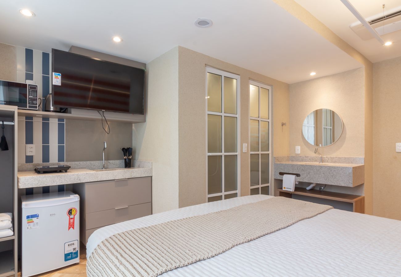 Apartment in Rio de Janeiro - Refúgio a Poucos Passos de Praia de Copacabana | Q8