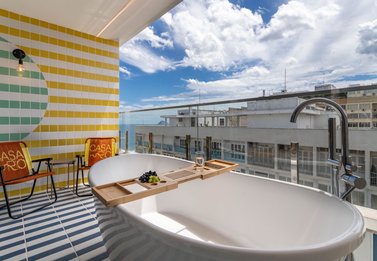 Apartment in Rio de Janeiro - Vista para o Mar e Varanda com Banheira | Q5