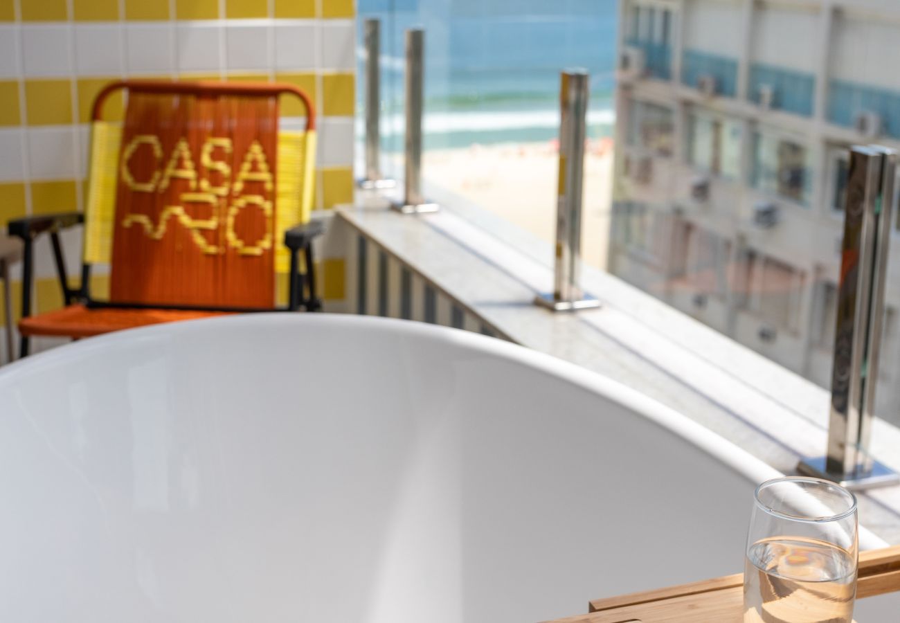 Apartment in Rio de Janeiro - Vista para o Mar e Varanda com Banheira | Q5