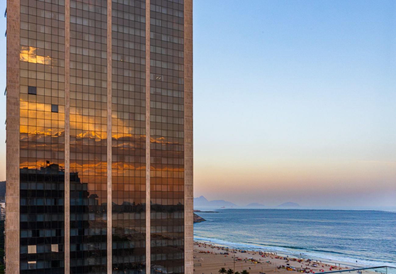 Apartment in Rio de Janeiro - Vista para o Mar e Varanda com Banheira | Q5