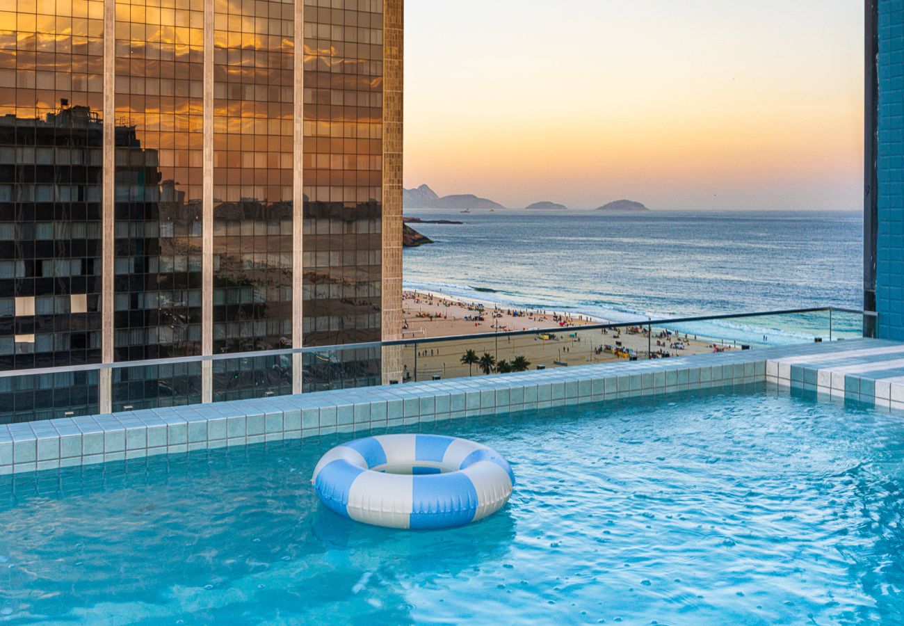 Apartment in Rio de Janeiro - Vista para o Mar e Varanda com Banheira | Q5