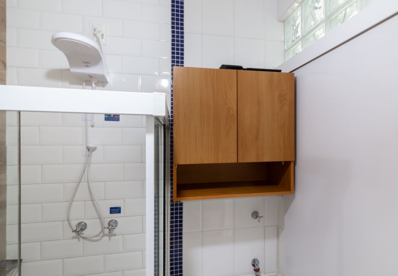 Apartment in Rio de Janeiro - Apartamento em Copacabana a 9 minutos da Praia | STC202