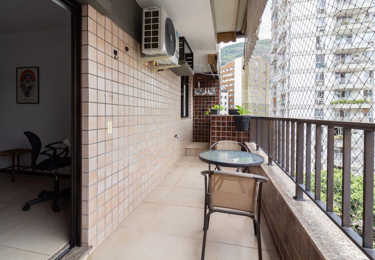 Apartment in Rio de Janeiro - Conforto e Tranquilidade no Humaitá | M404
