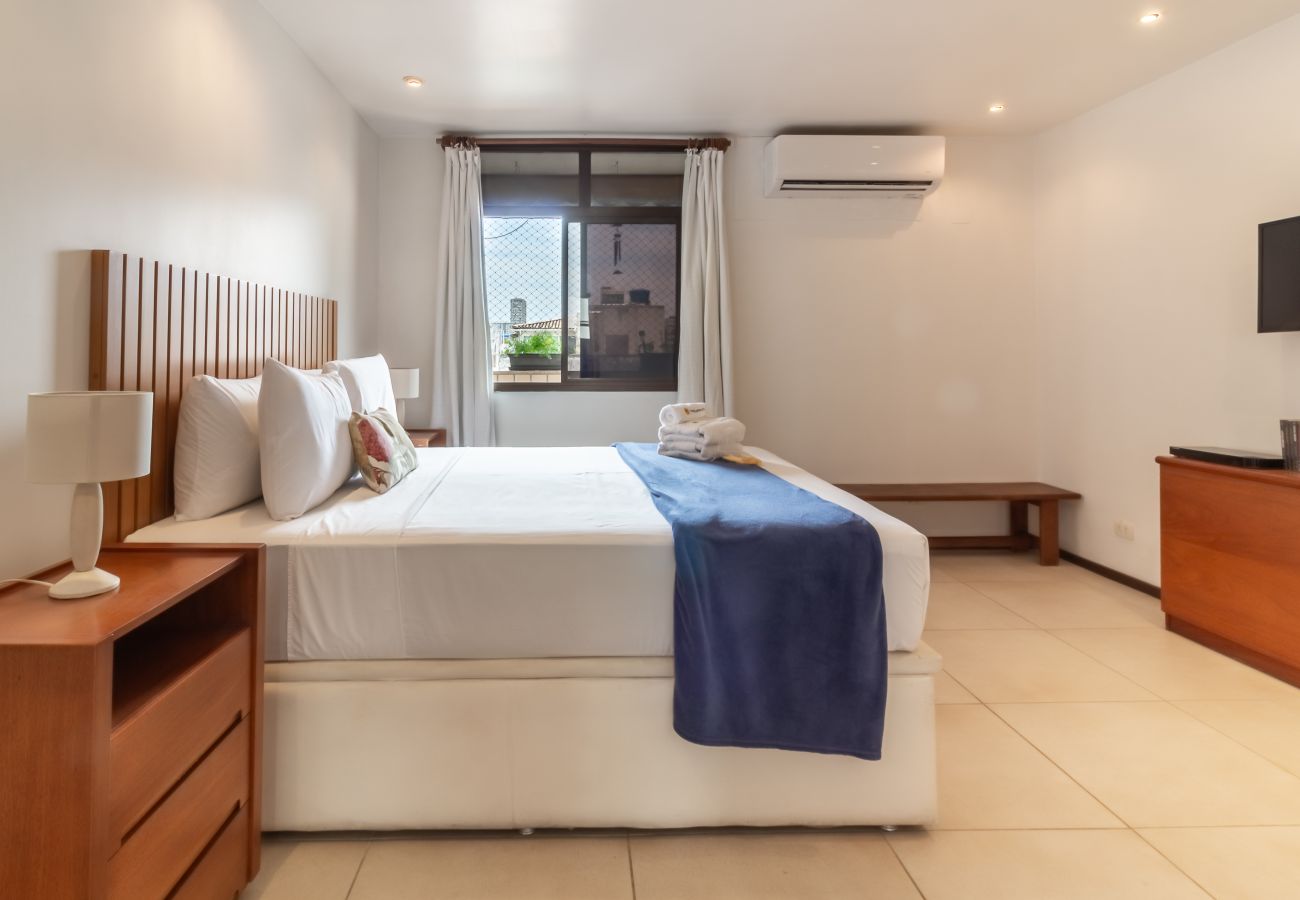 Apartment in Rio de Janeiro - Conforto e Tranquilidade no Humaitá | M404