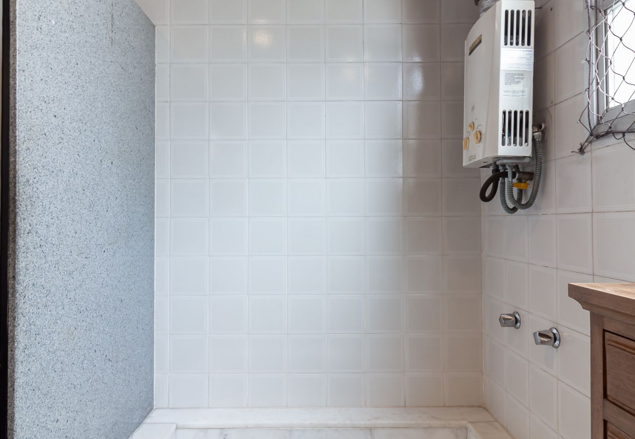 Apartment in Rio de Janeiro - Conforto e Tranquilidade no Humaitá | M404