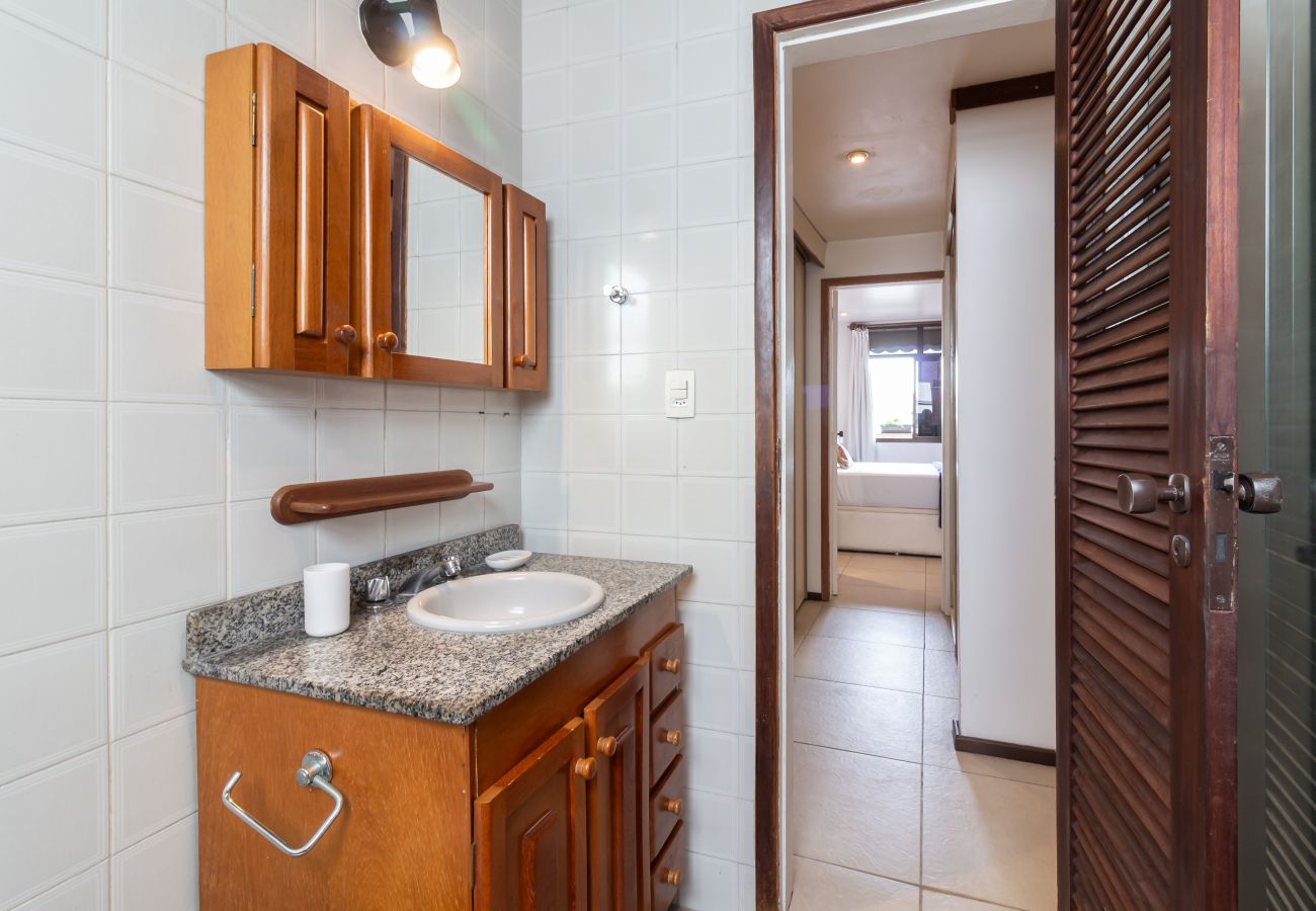 Apartment in Rio de Janeiro - Conforto e Tranquilidade no Humaitá | M404