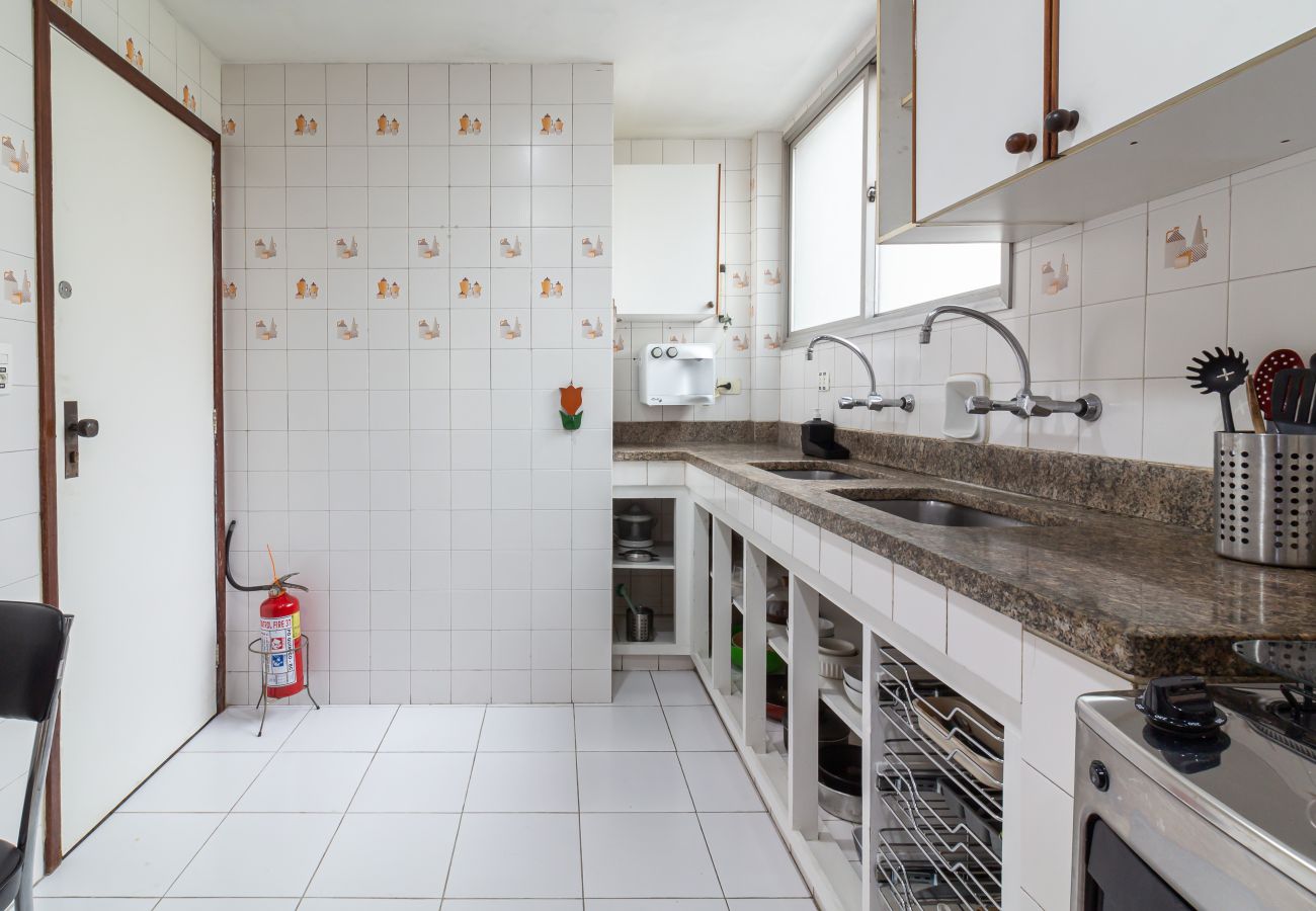 Apartment in Rio de Janeiro - Conforto e Tranquilidade no Humaitá | M404