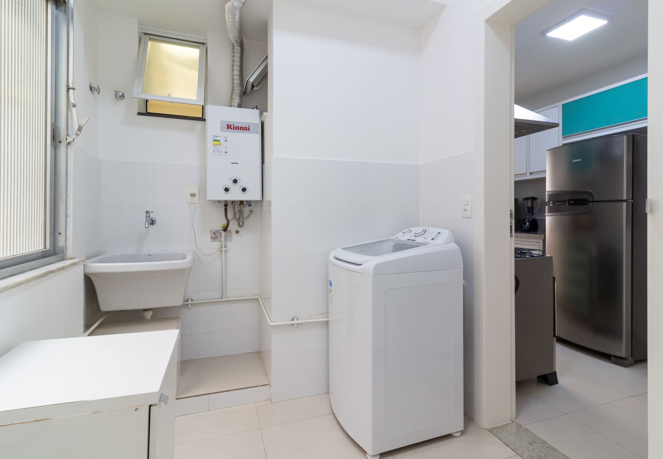 Apartment in Rio de Janeiro - Apartamento em Copacabana a 3 minutos da Praia | NSC602