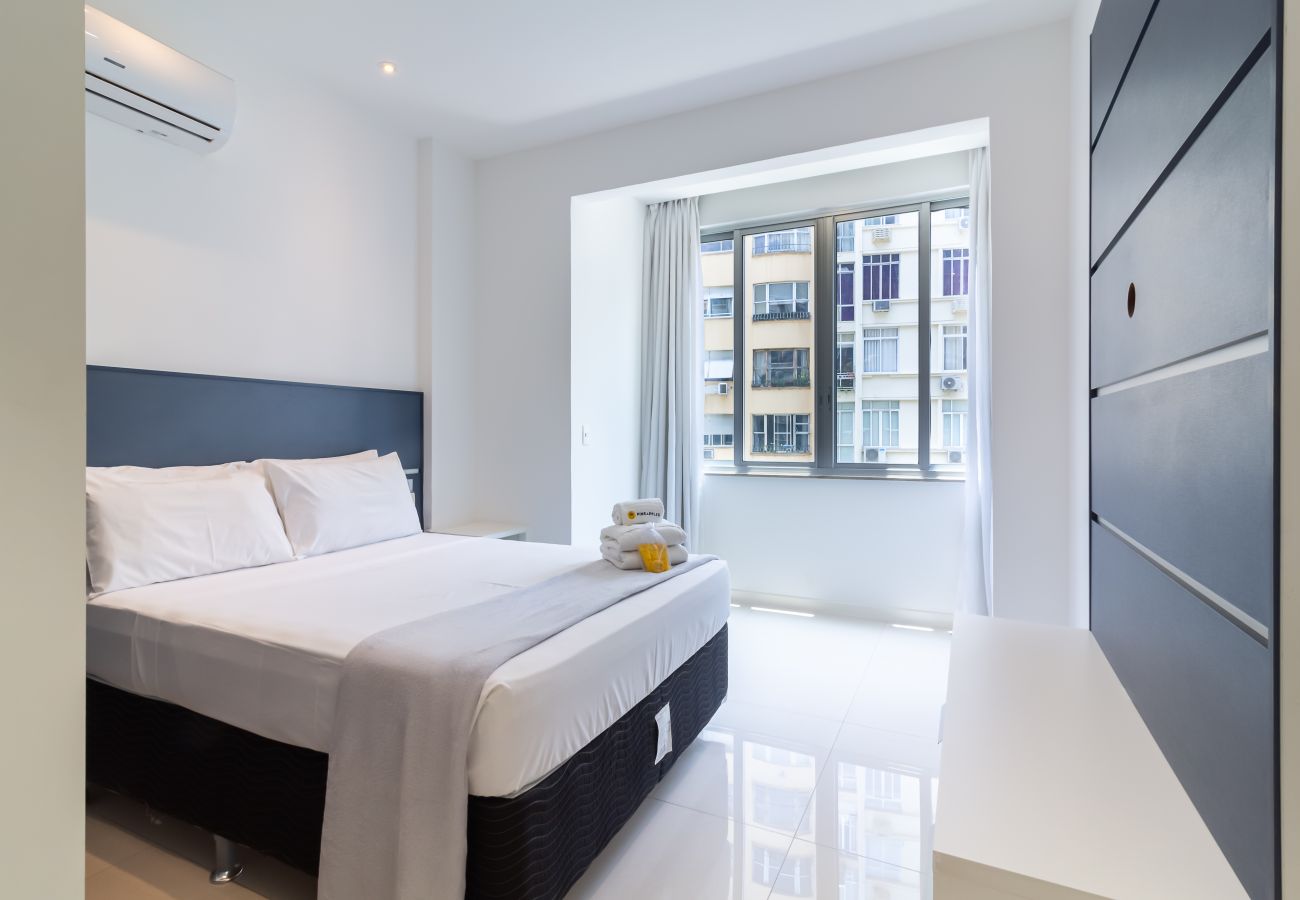 Apartment in Rio de Janeiro - Apartamento em Copacabana a 3 minutos da Praia | NSC602