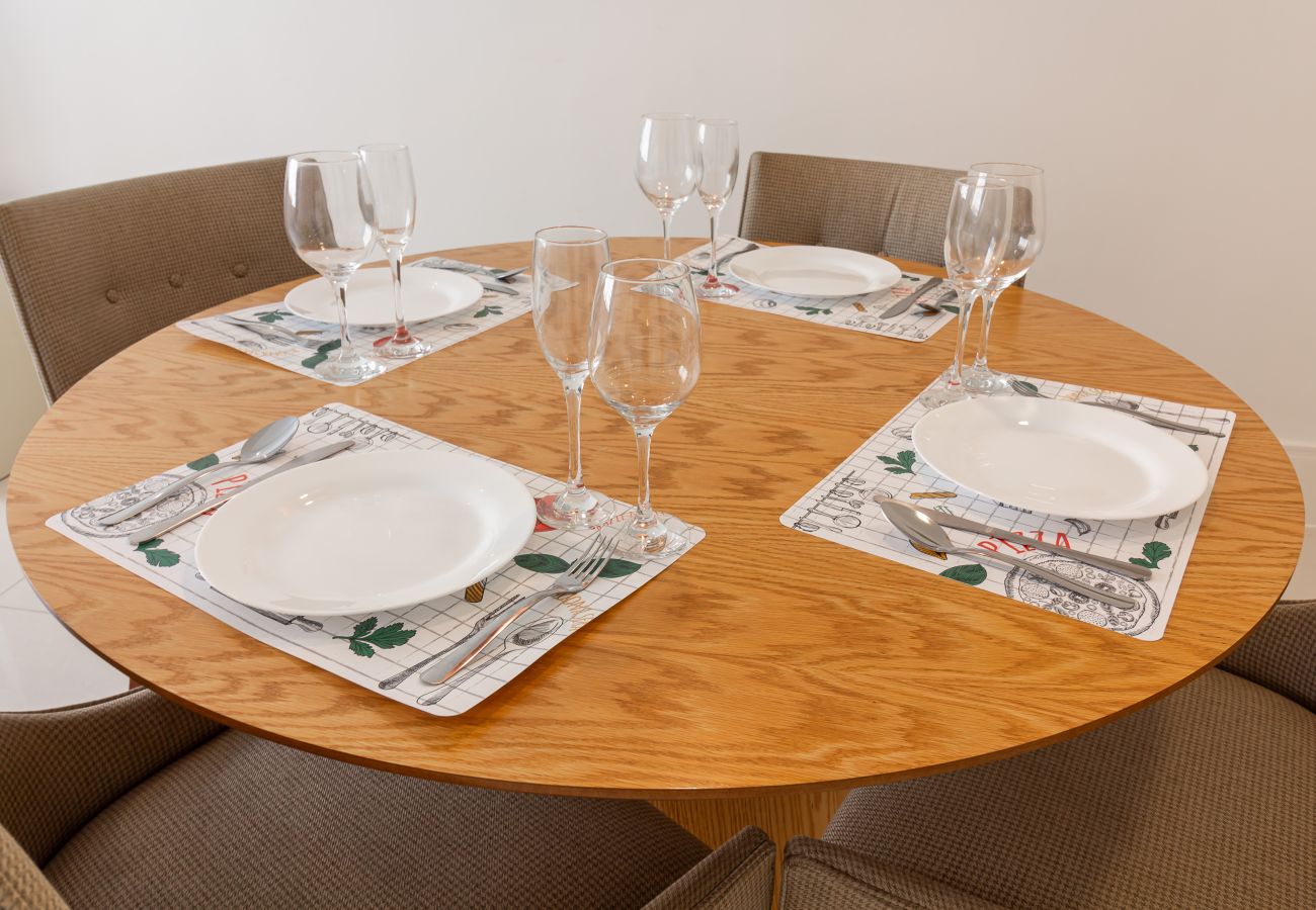 Apartment in Rio de Janeiro - Apartamento em Copacabana a 3 minutos da Praia | NSC602