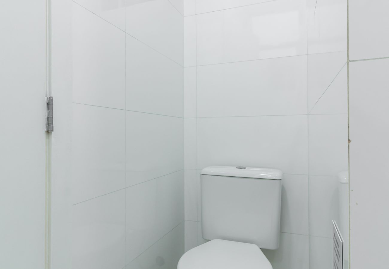 Apartment in Rio de Janeiro - Apartamento em Copacabana a 3 minutos da Praia | NSC602