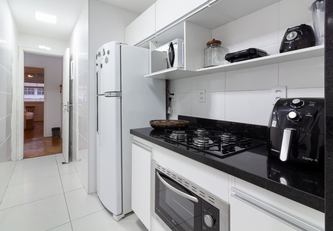 Apartment in Rio de Janeiro - Refúgio em Copacabana a 5min da praia | NSC1102 