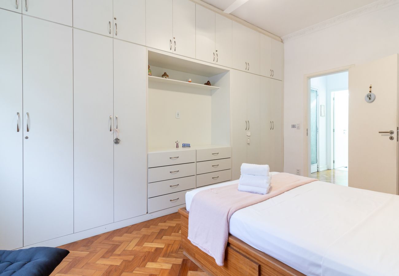 Apartment in Rio de Janeiro - Refúgio em Copacabana a 5min da praia | NSC1102 