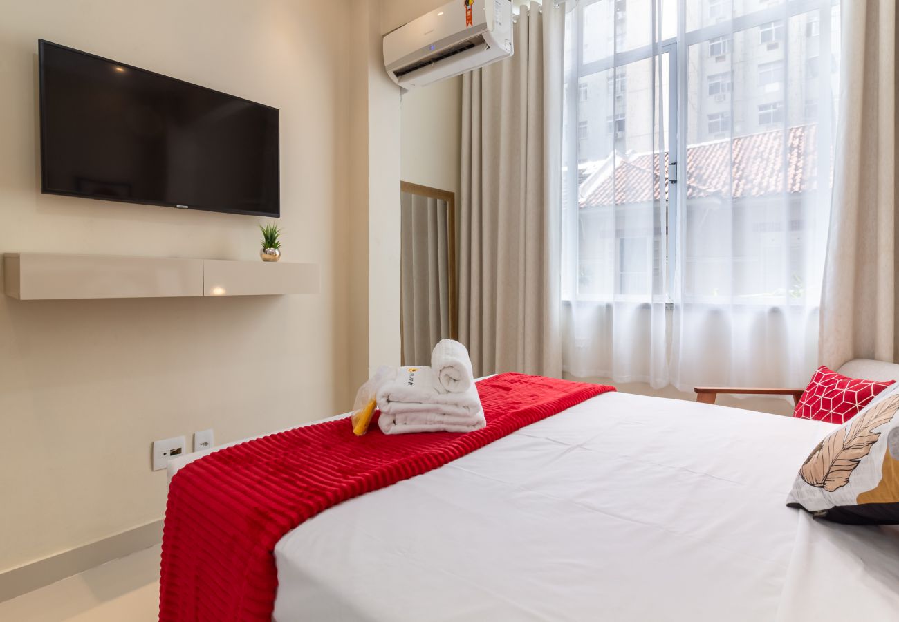 Apartment in Rio de Janeiro - Acolhedor em Copacabana a 7 minutos da praia | FM211