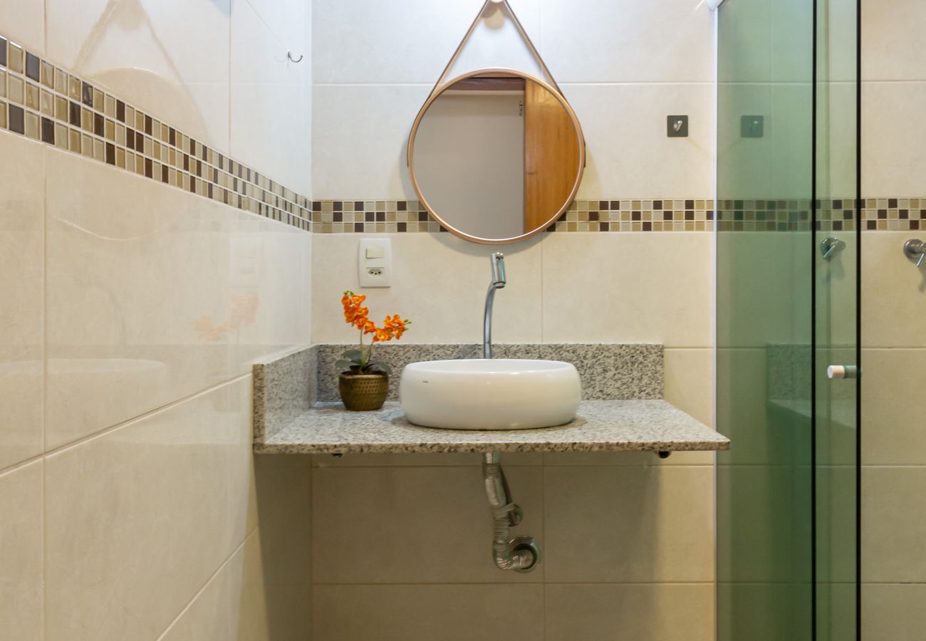 Apartment in Rio de Janeiro - Acolhedor em Copacabana a 7 minutos da praia | FM211