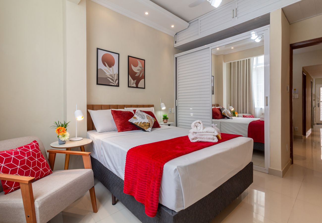Apartment in Rio de Janeiro - Acolhedor em Copacabana a 7 minutos da praia | FM211