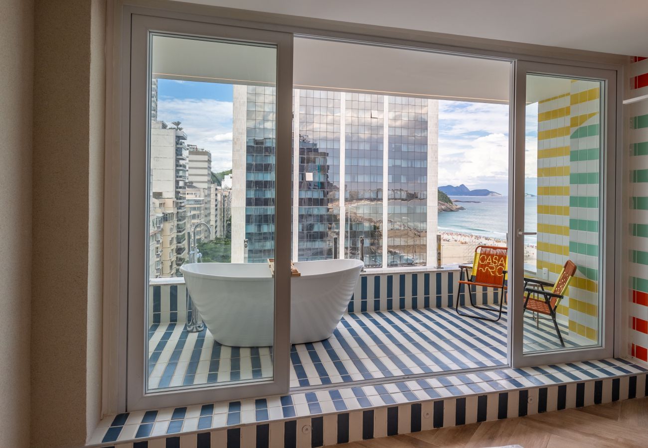 Apartment in Rio de Janeiro - Vista para o Mar e Varanda com Banheira | Q23