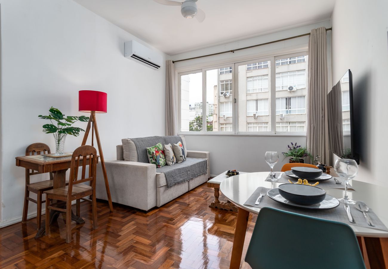 Apartment in Rio de Janeiro - 7 minutos da praia de Ipanema | BT302B