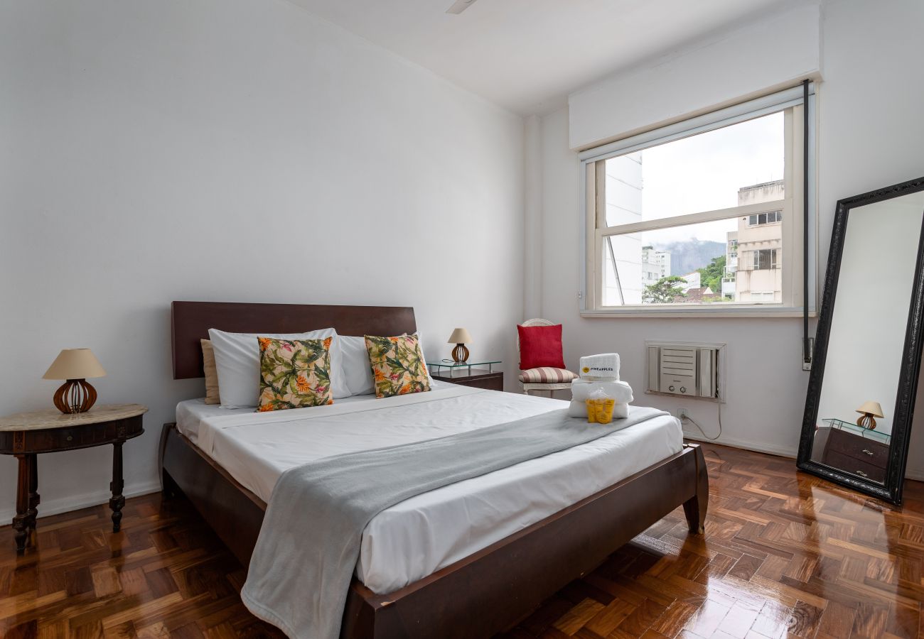 Apartment in Rio de Janeiro - 7 minutos da praia de Ipanema | BT302B
