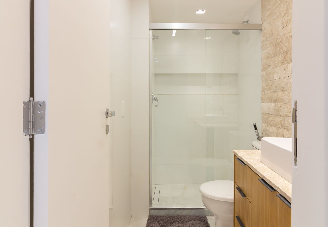 Apartment in Rio de Janeiro - Conforto no Leblon a 10 minutos da praia | BM802 
