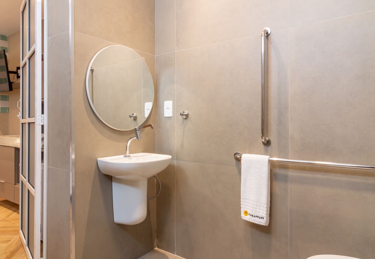Apartment in Rio de Janeiro - Refúgio a Poucos Passos de Praia de Copacabana | Q1 PCD