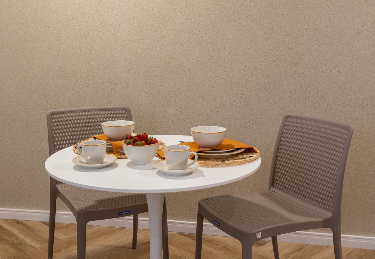Apartment in Rio de Janeiro - Charmoso Estúdio a Poucos Passos da Praia | CNJ Q6
