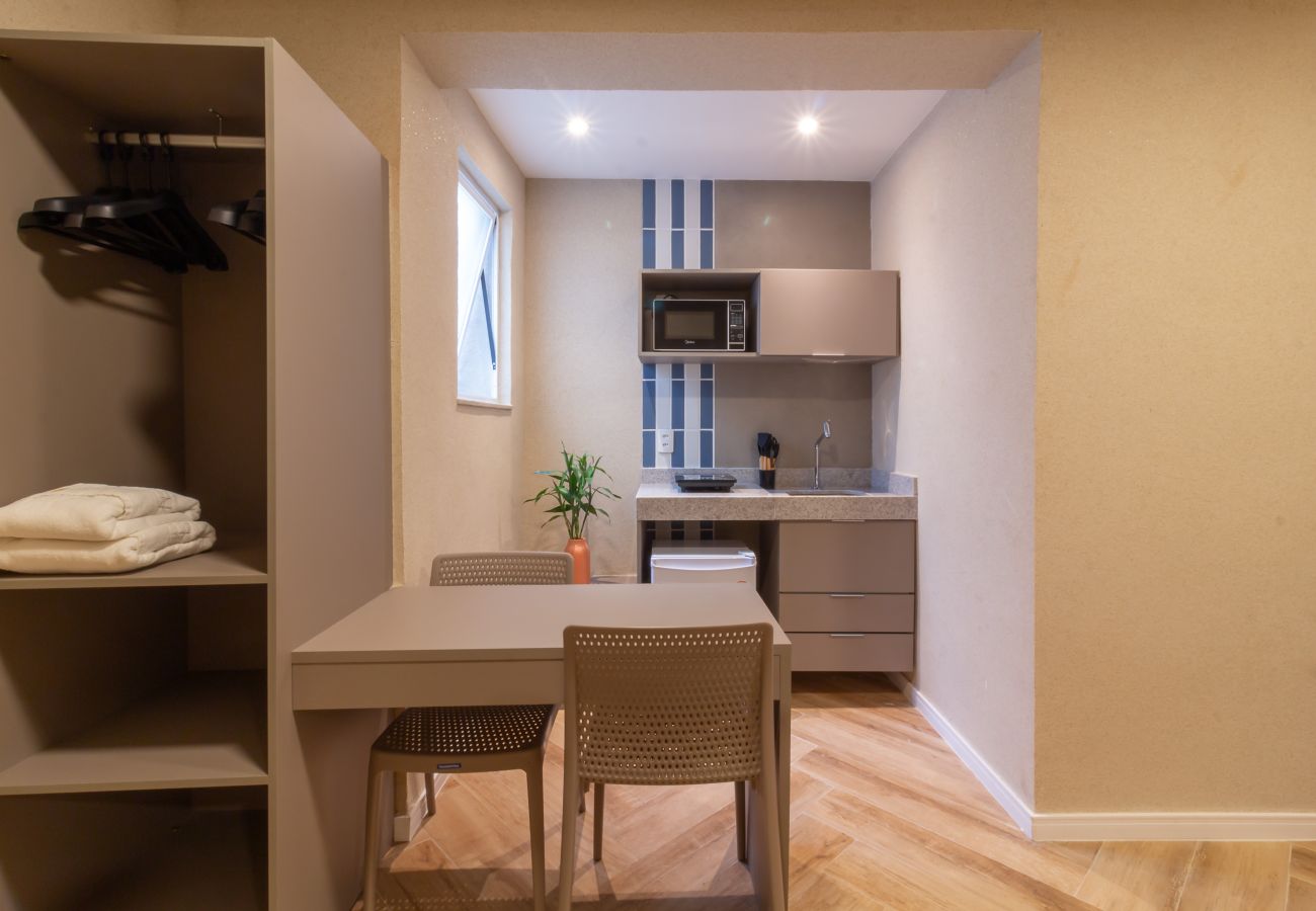 Apartment in Rio de Janeiro - Refúgio a Poucos Passos de Praia de Copacabana | Q15