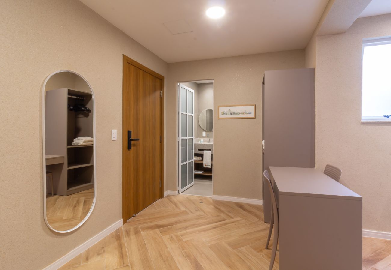 Apartment in Rio de Janeiro - Refúgio a Poucos Passos de Praia de Copacabana | Q15