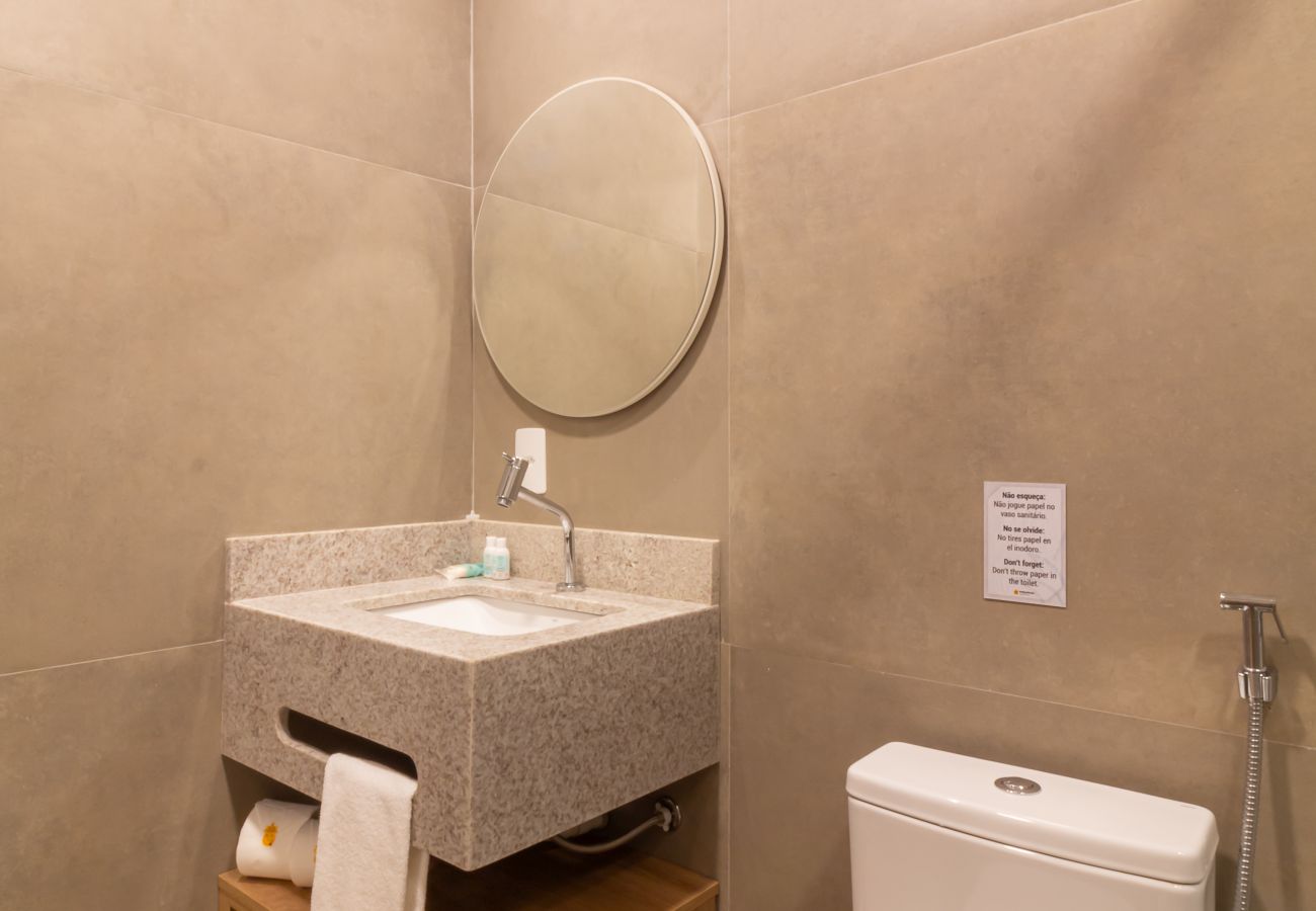 Apartment in Rio de Janeiro - Refúgio a Poucos Passos de Praia de Copacabana | Q15