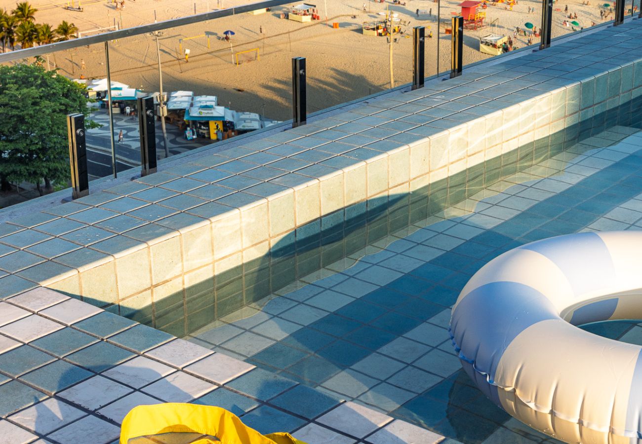 Apartment in Rio de Janeiro - Vista para o Mar e Varanda com Banheira | Q2