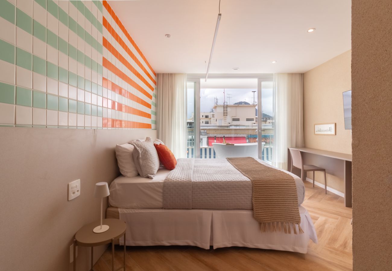 Apartment in Rio de Janeiro - Vista para o Mar e Varanda com Banheira  | Q3