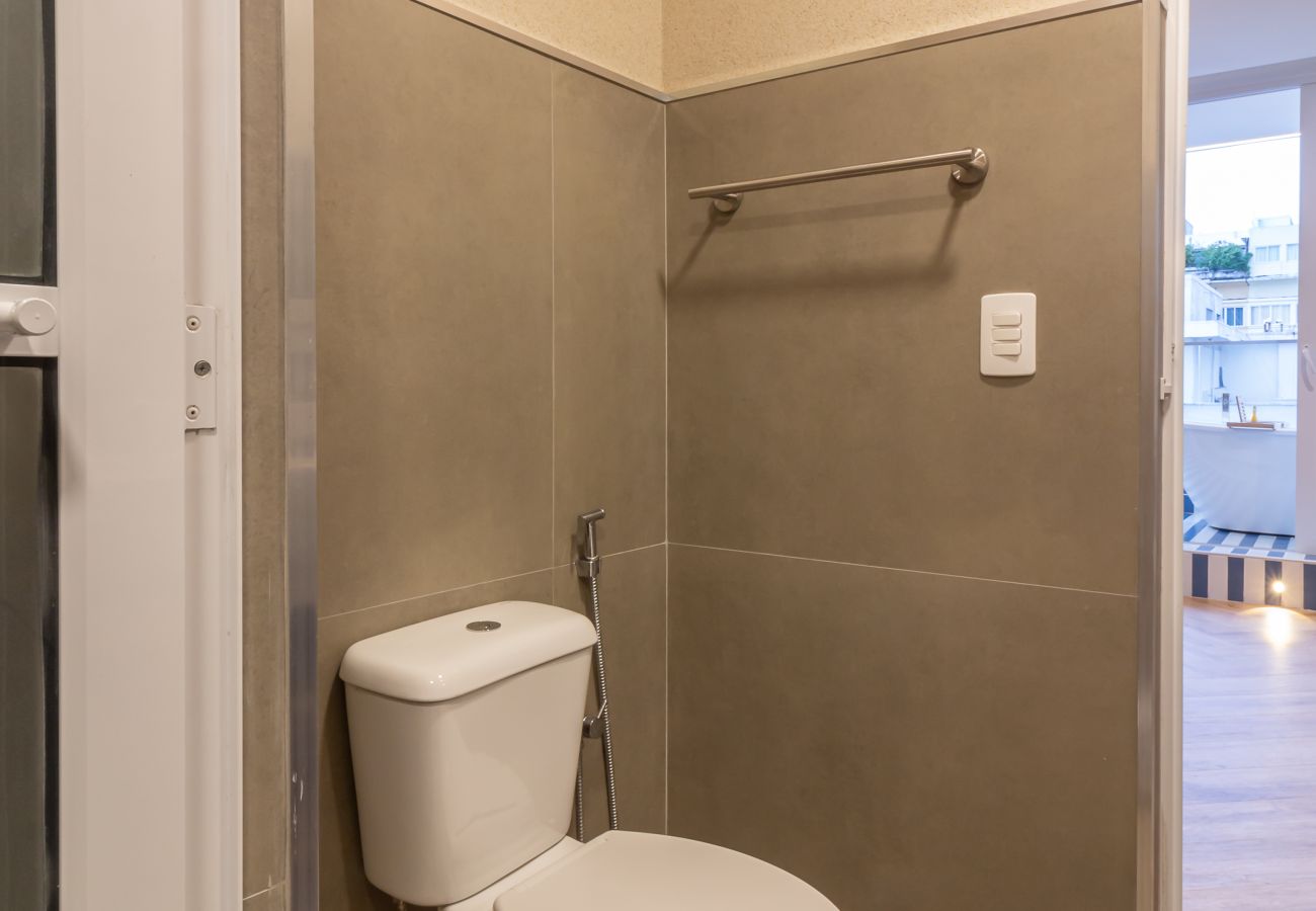 Apartment in Rio de Janeiro - Vista para o Mar e Varanda com Banheira | Q12