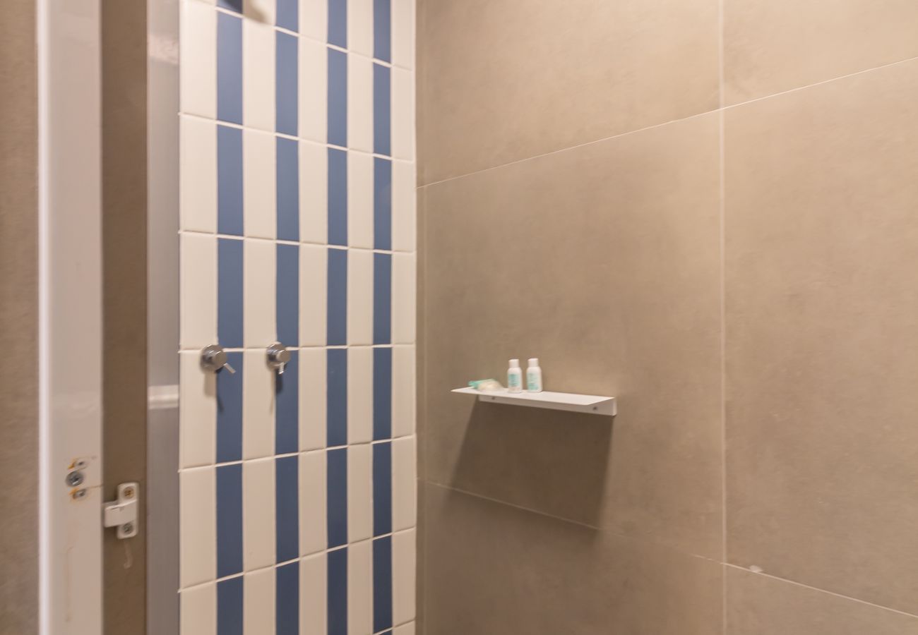 Apartment in Rio de Janeiro - Vista para o Mar e Varanda com Banheira | Q12