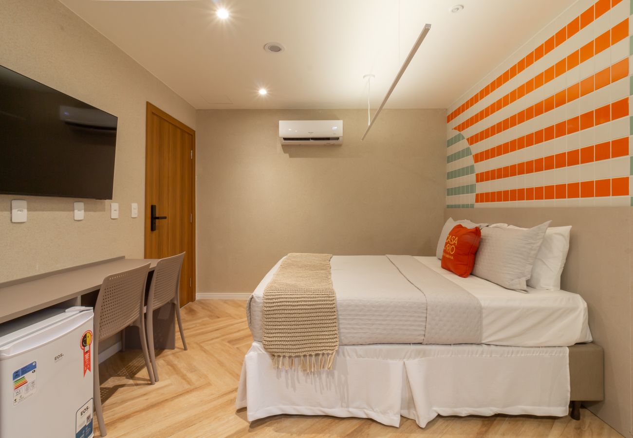 Apartment in Rio de Janeiro - Acolhedor a Poucos Passos de Praia de Copacabana | Q14