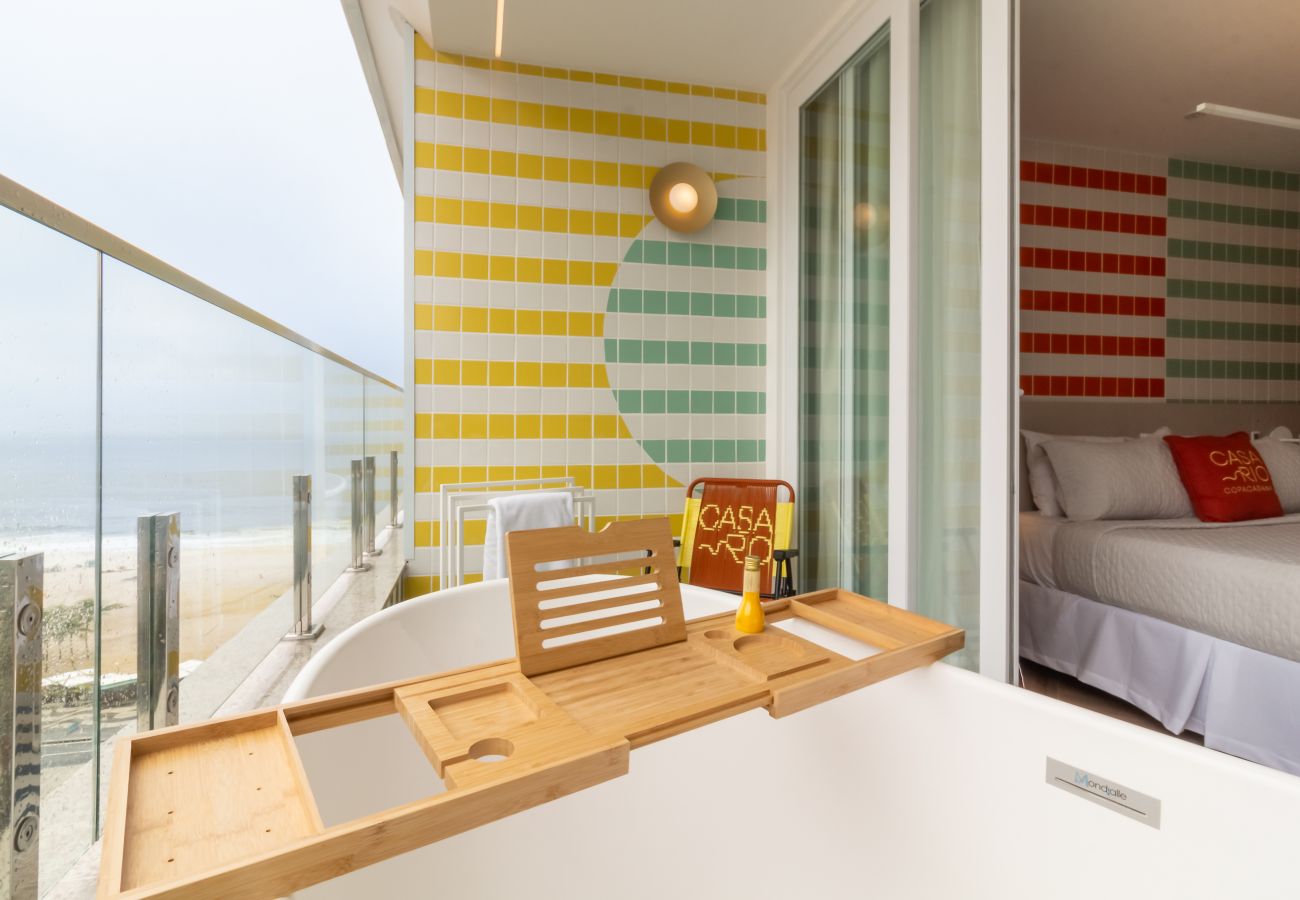 Apartment in Rio de Janeiro - Vista para o Mar e Varanda com Banheira | Q20
