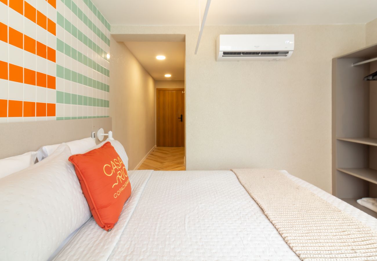 Apartment in Rio de Janeiro - Vista para o Mar e Varanda com Banheira | Q20