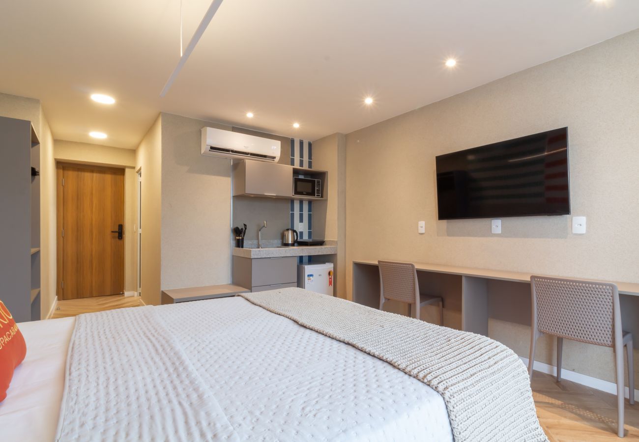 Apartment in Rio de Janeiro - Vista para o Mar e Varanda com Banheira | Q17