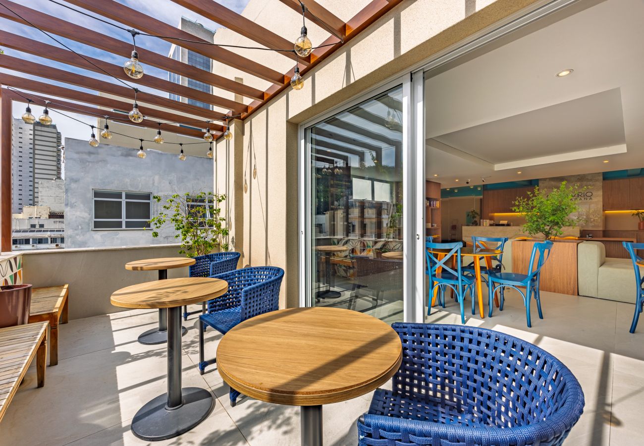 Apartment in Rio de Janeiro - Vista para o Mar e Varanda com Banheira | Q17