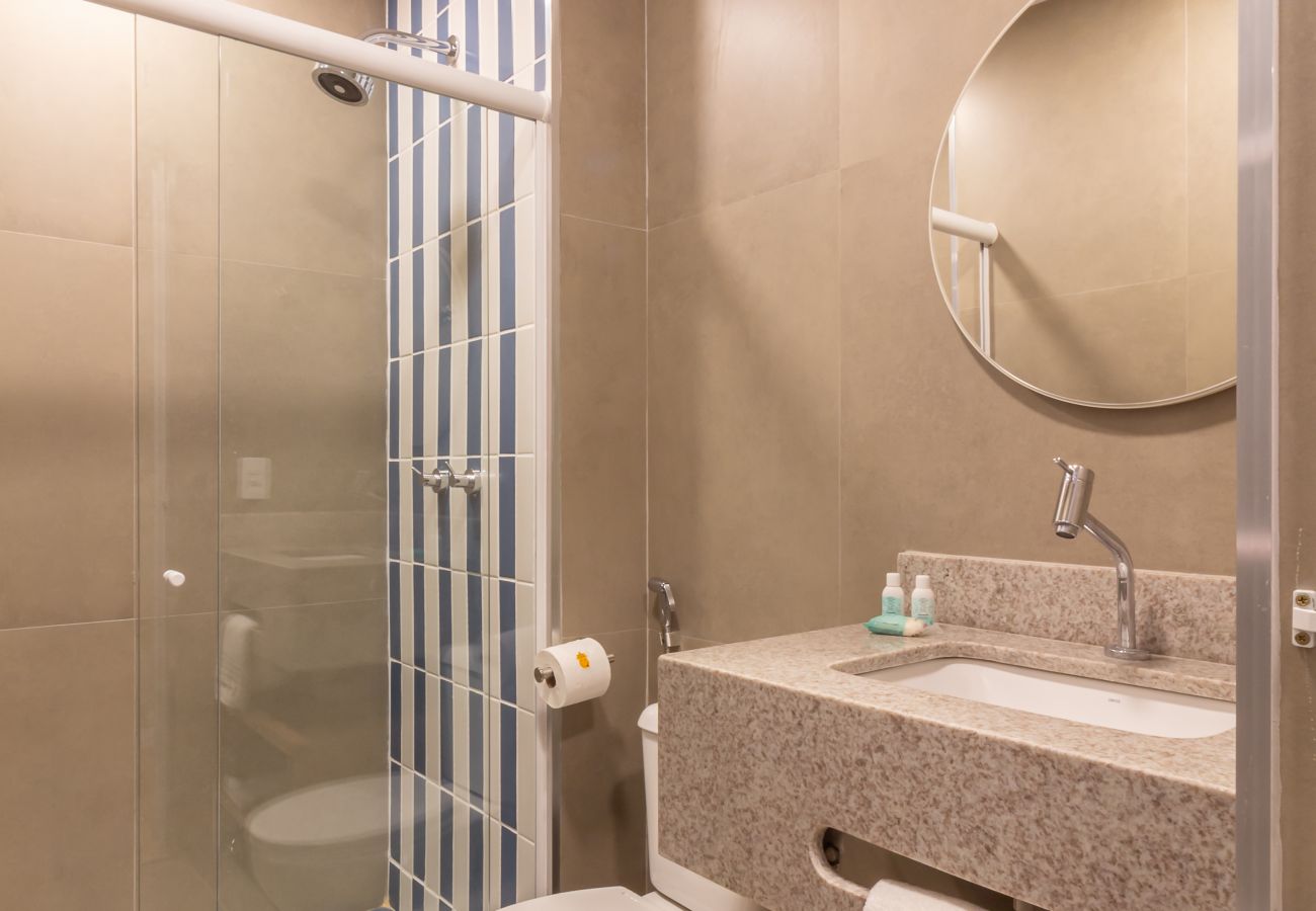 Apartment in Rio de Janeiro - Vista para o Mar e Varanda com Banheira | Q18