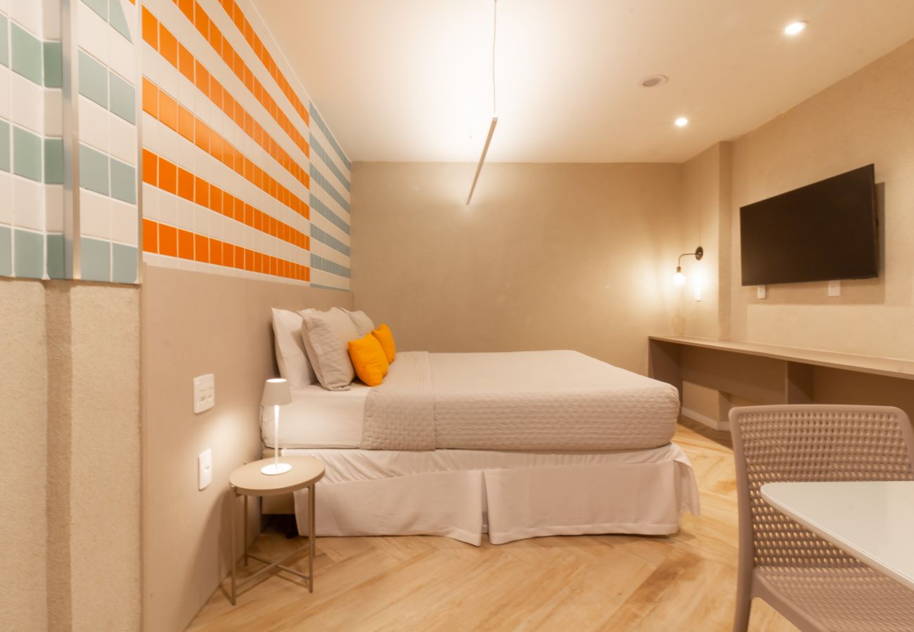 Apartment in Rio de Janeiro - Acolhedor a Poucos Passos de Praia de Copacabana | Q24