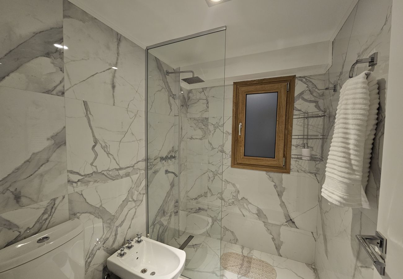 Apartment in San Carlos de Bariloche - Cuatro Soles Bariloche  in the main town + parking