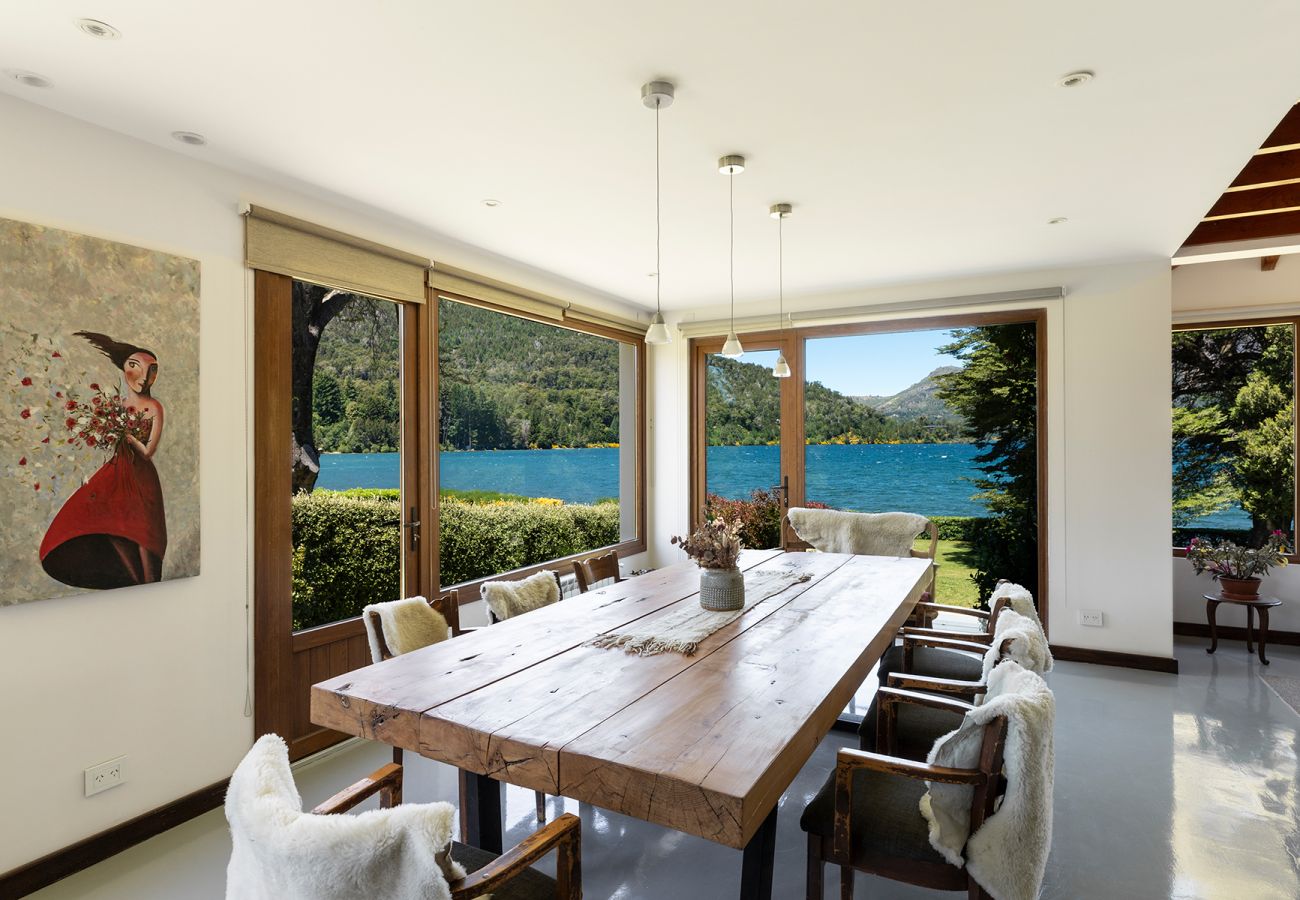 House in San Carlos de Bariloche - House with lakefront on Lake Gutiérrez in Bariloche